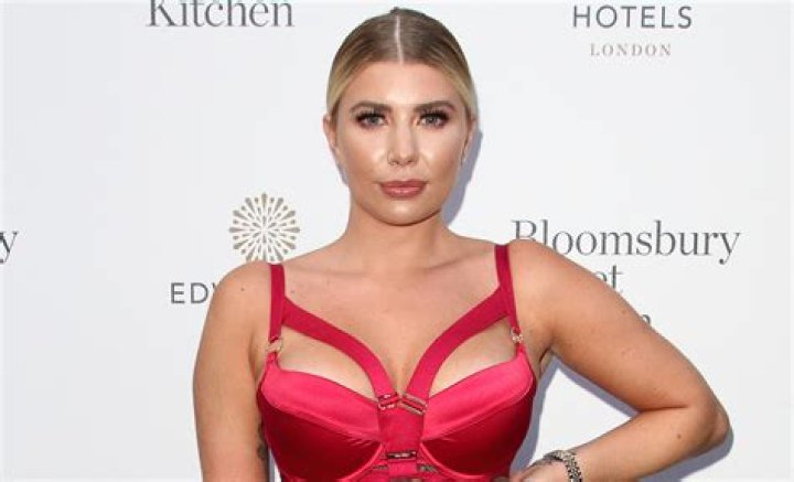 Olivia Bowen in Bathing Suit Says “Mine Always” — Celebwell