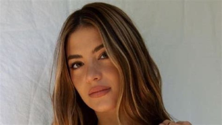 Sarah Kohan in Bathing Suit is "Excited for Summer" — Celebwell