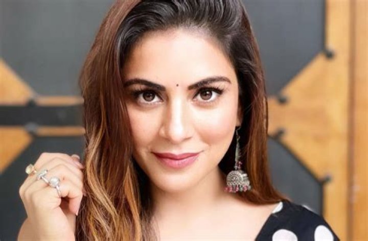 Shraddha Arya in Bathing Suit Has "Birthday By The Beach" — Celebwell