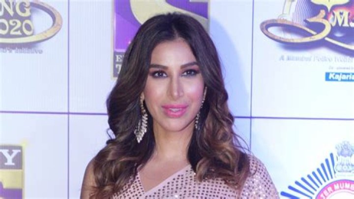 Sophie Choudry In Bathing Suit Says Hi from Maldives — Celebwell