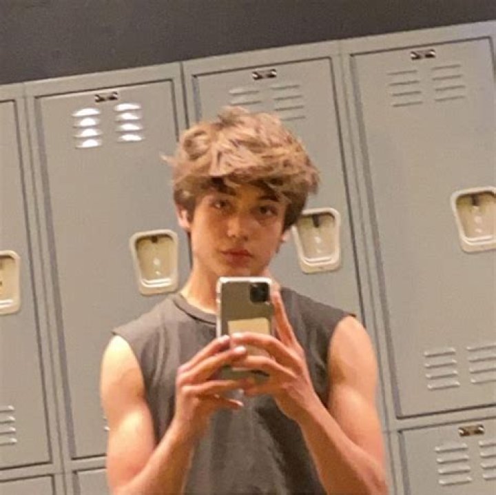 Nicho Jakub – Bio, Facts, Family Life