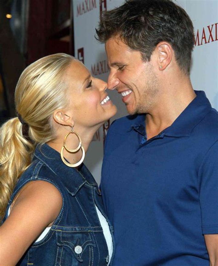 Nick Lachey Biography - Facts, Childhood, Family Life & Achievements