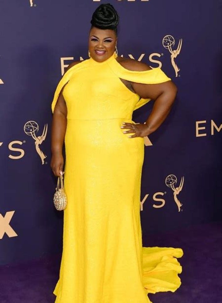 Nicole Byer Body Measurements Height Weight Shoe Size Family
