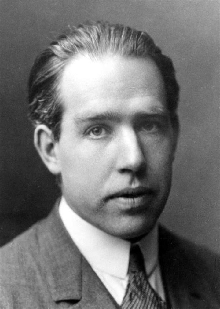 Niels Bohr Biography - Facts, Childhood, Family Life & Achievements