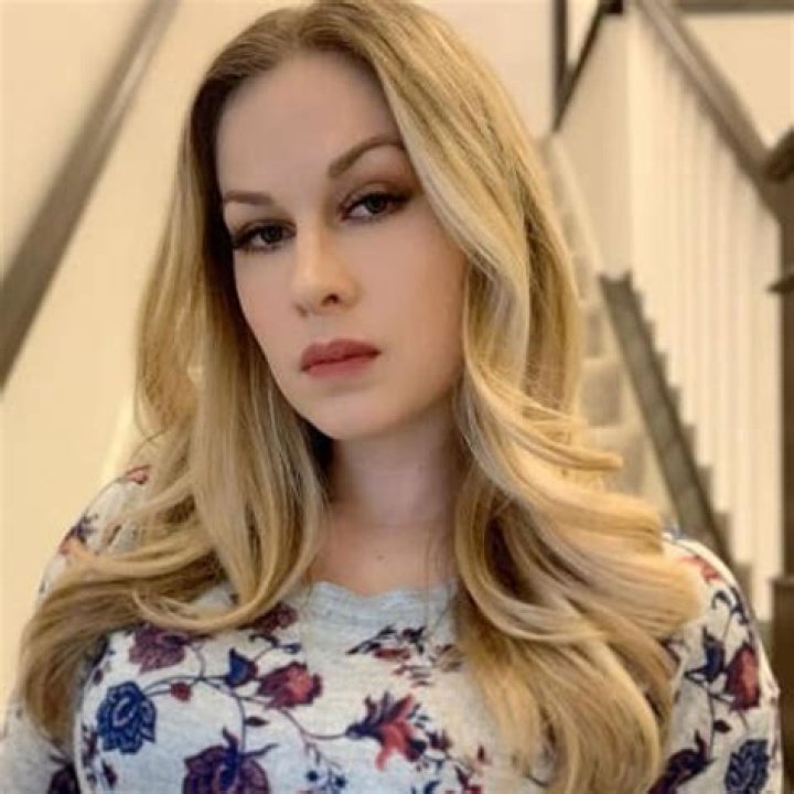 Nikki Baker Biography - Facts, Childhood, Family Life & Achievements