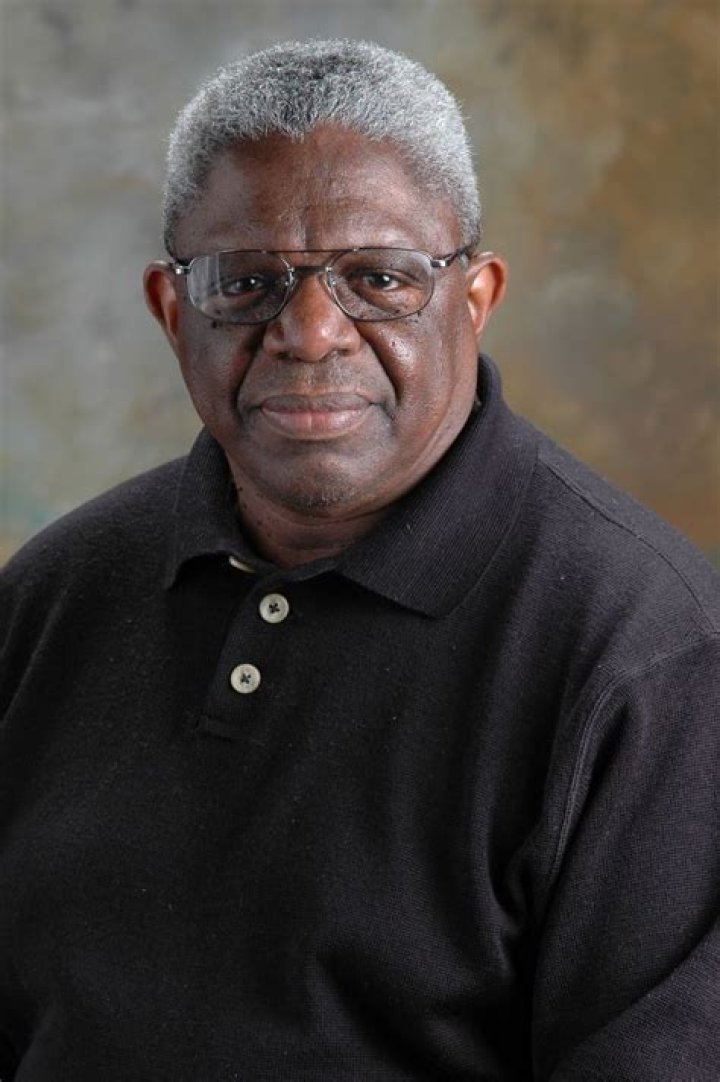 Dr. Nkechi Onwuzurike, MD – Flint, MI