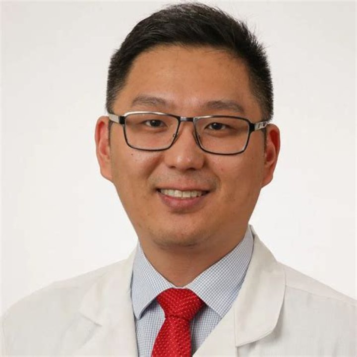 Dr. Noah Zinkin, MD – Huntington, NY