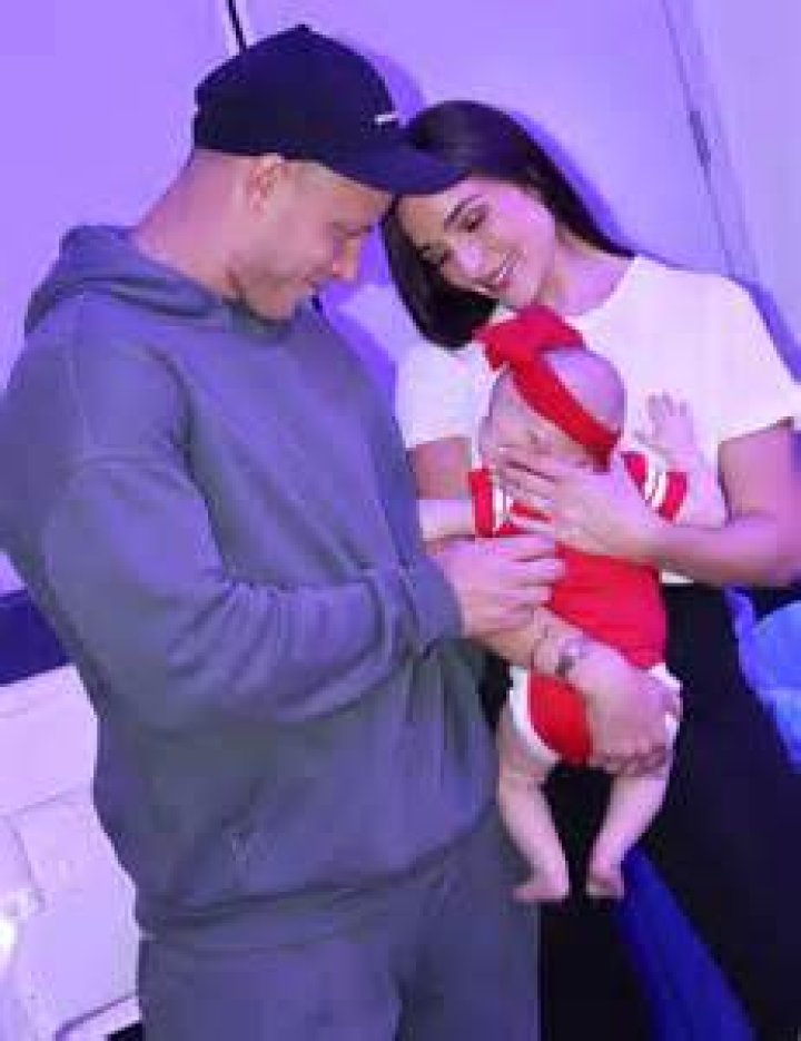 Olivia Culpo And Sophia Culpo Show Off Their Beach Bodies In Devon Windsor Two-Piece Bathing Suits