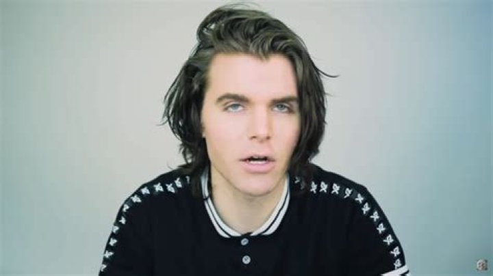 Onision (Gregory Daniel Jackson) - Bio, Facts, Family of YouTube Personality & Comedian