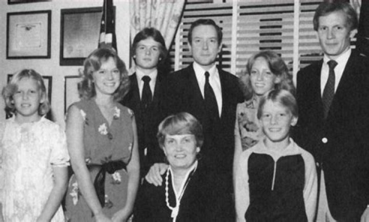 Meet Orrin Hatch children Scott Hatch, Alysa Hatch, Brent Hatch, Jesse Hatch, Marcia Hatch and Kimberly Hatch