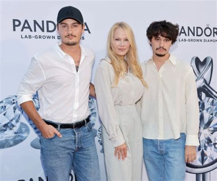 
Pamela Anderson Parents, Sibiling, Age, Biography, Net Worth & More 