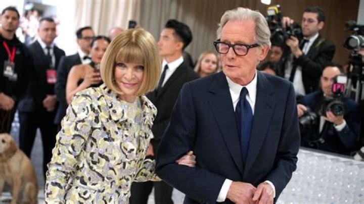 Who are Anna Wintour siblings?