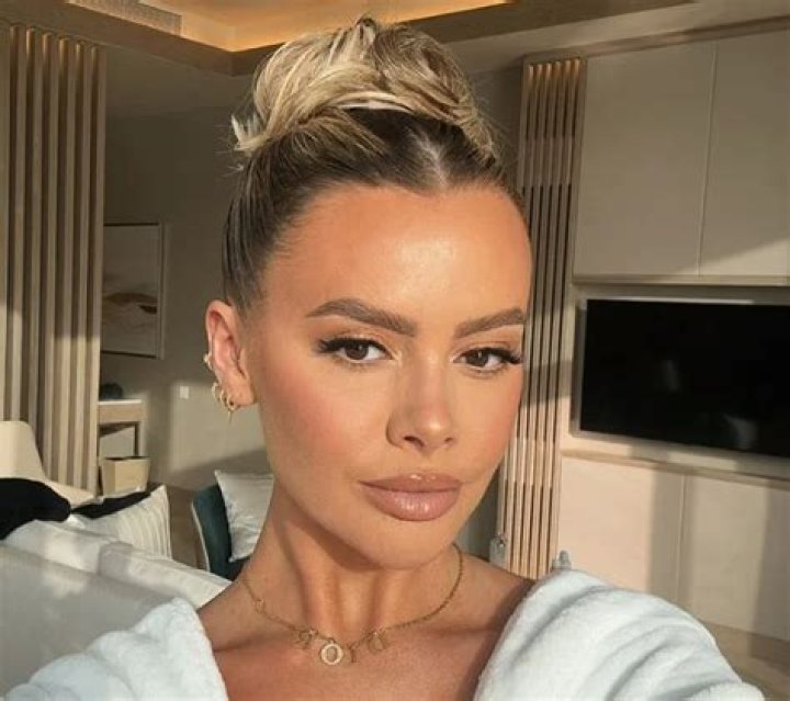 Perrie Voss Height, Weight, Net Worth, Age, Birthday, Wikipedia, Who, Instagram, Biography