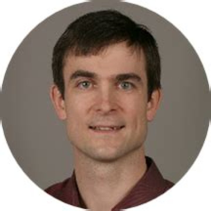 Dr. Peter Luea, MD – Lansing, MI