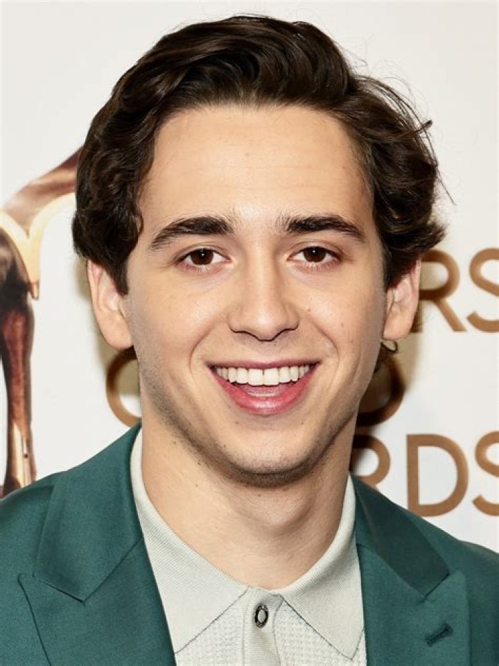 
Phanye Hernandez Height, Weight, Net Worth, Age, Birthday, Wikipedia, Who, Nationality, Biography 