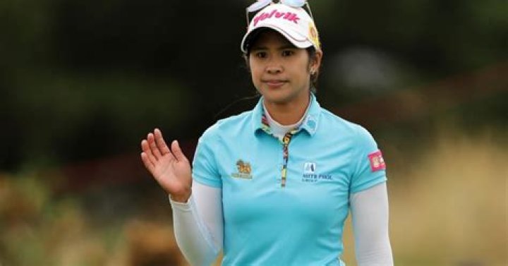 Pornanong Phatlum family, husband, children, parents, siblings