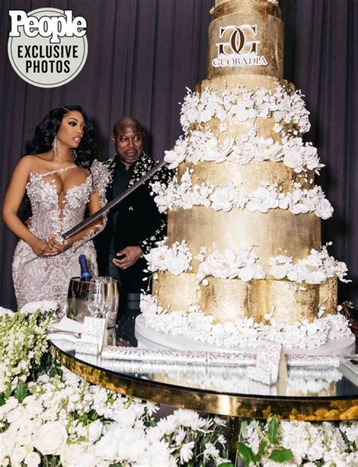 Porsha Williams Celebrates Having 6 Million Followers – See Her Gorgeous Photos