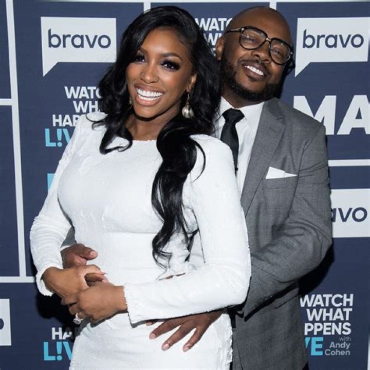 Porsha Williams Poses With Her Family – Fans Are Happy To See Her Together With Dennis McKinley And Baby PJ
