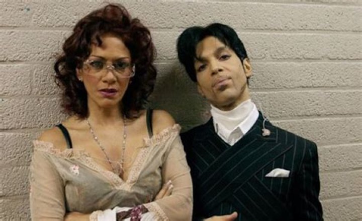 Prince And Sheila E Were Allegedly Not On Good Terms At Time Of His Death — Does This Explain Apollonia Feud?