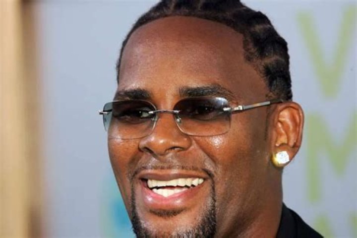 R. Kelly Asks To Re-Open Heather Williams Assault Case Due To His “Learning Disability”