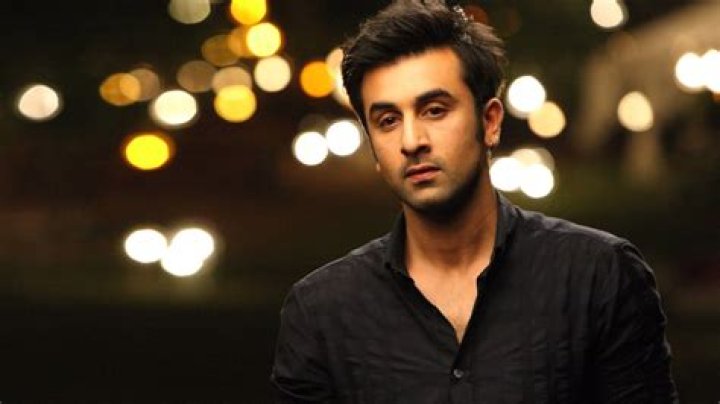 Ranbir Kapoor Biography - Facts, Childhood, Family Life & Achievements of Indian Actor