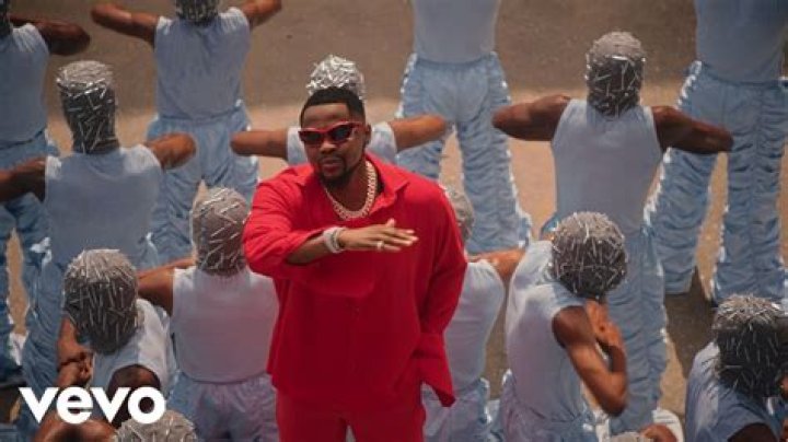 
Reactions As Korra Obidi Shares A Video Dancing To Kizz Daniel’s Song 