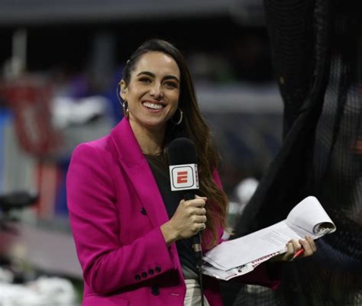 Rebeca Landa Height, Weight, Net Worth, Age, Birthday, Wikipedia, Who, Nationality, Biography