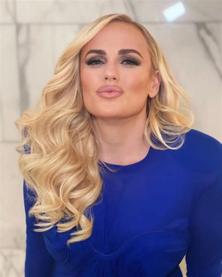 Rebel Wilson Biography - Facts, Childhood, Family Life & Achievements