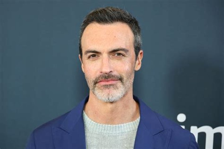 Reid Scott Biography - Facts, Childhood, Family Life & Achievements