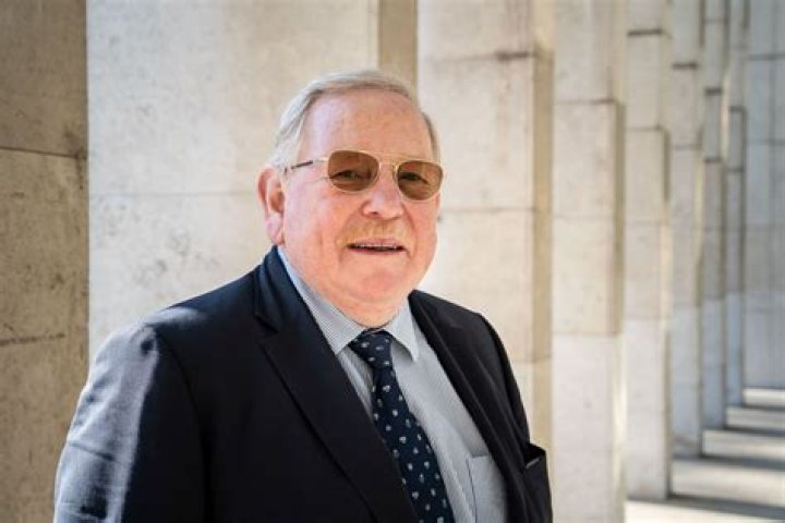 Reinhard Genzel Height, Weight, Net Worth, Age, Birthday, Wikipedia, Who, Instagram, Biography