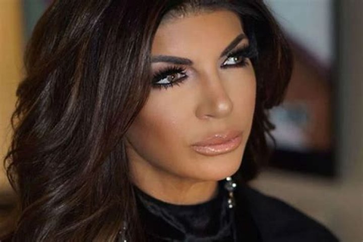 RHONJ – Teresa Giudice Rocks Killer Body On Instagram And Publicist Reveals That She Got Some Help Via New Liposuction Technique
