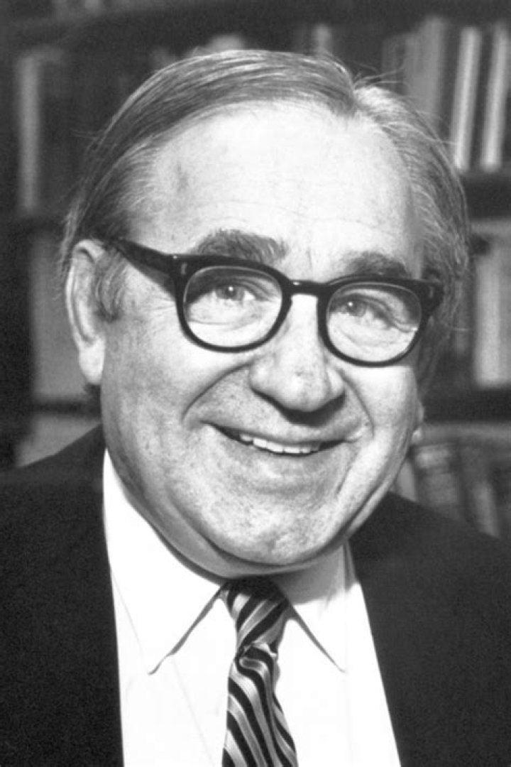 Robert William Fogel Biography - Facts, Childhood, Family Life & Achievements