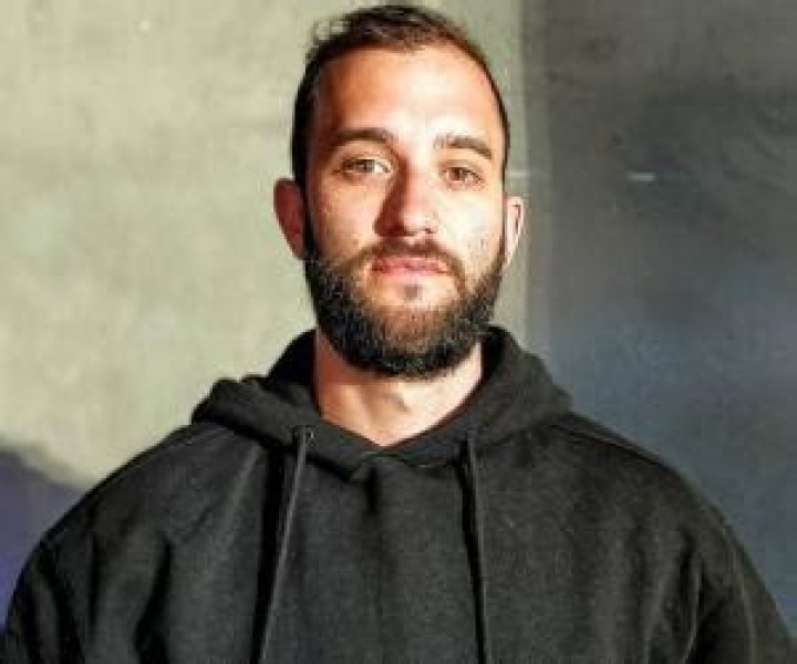 Woofless Biography - Facts, Childhood, Family Life & Achievements