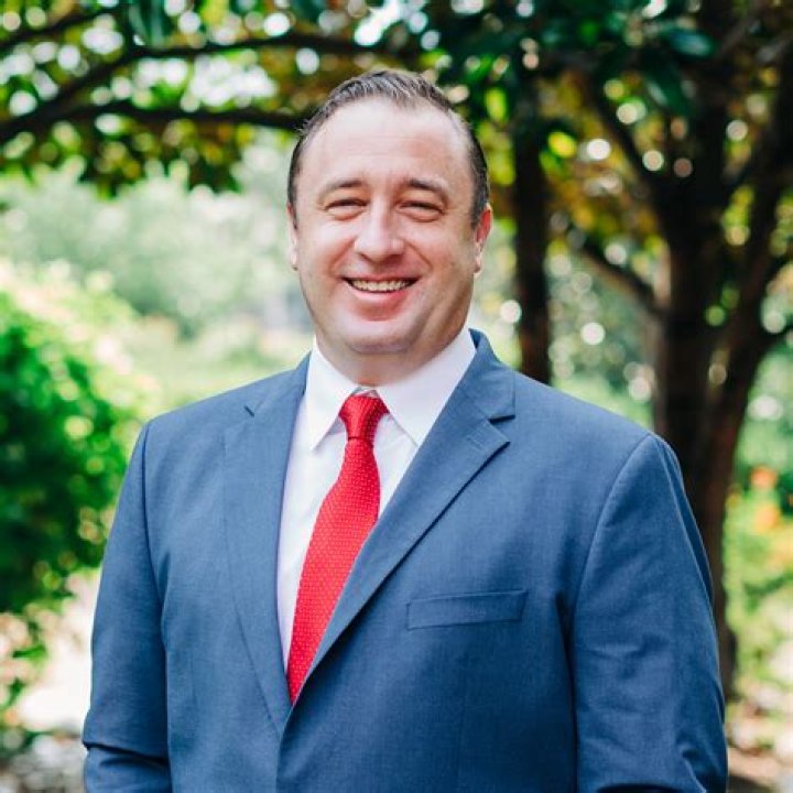 Dr. Robert Oliver Sr., MD – Birmingham, AL