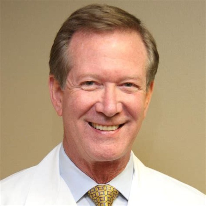 Dr. Robert Pugach, MD – Los Alamitos, CA