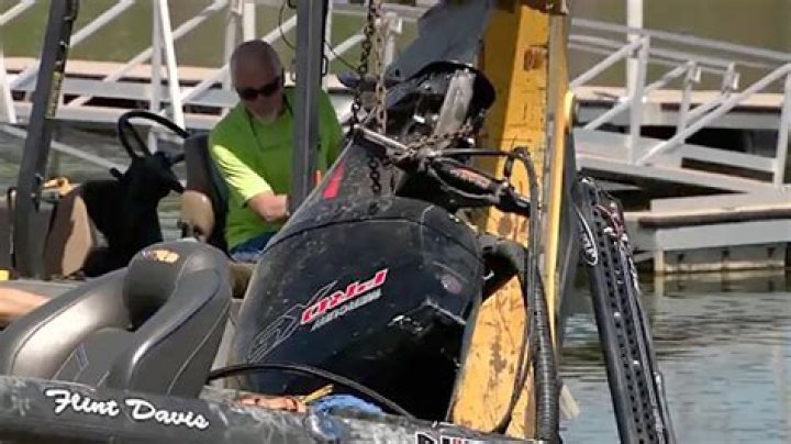 
Robert Safford: Marine single dad, 33, dies in boating accident leaving toddler daughter orphaned 