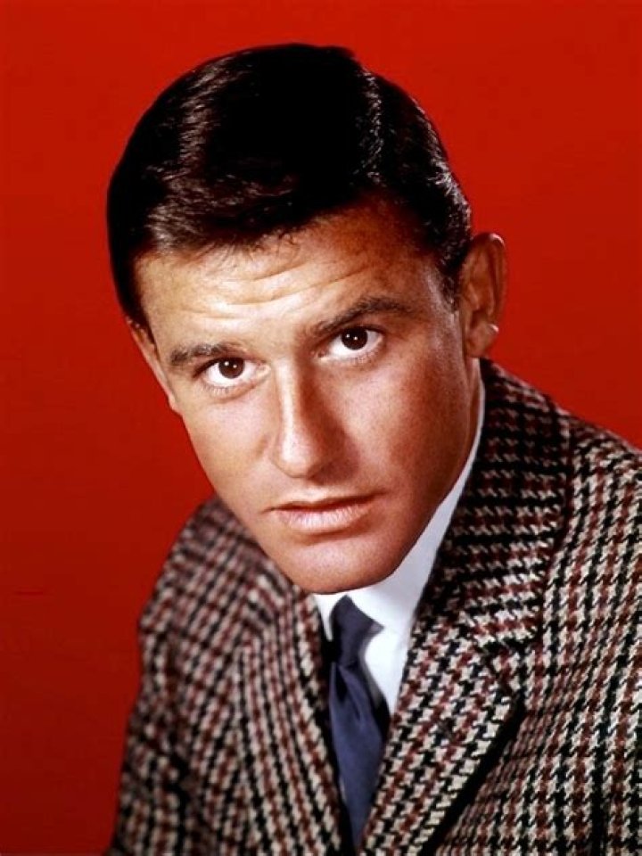 Roddy McDowall Biography - Facts, Childhood, Family Life & Achievements