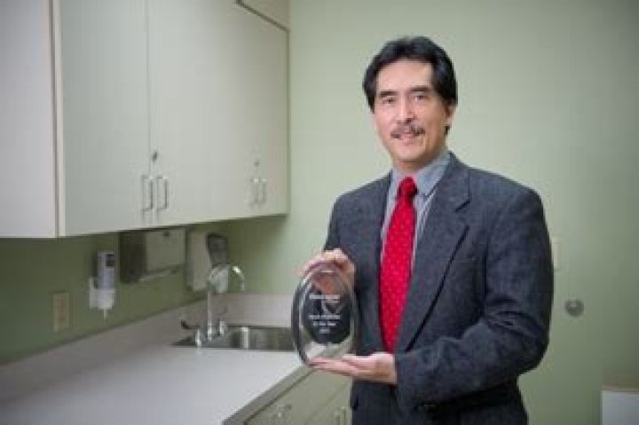 Dr. Roland Reyes, MD – Avon, OH