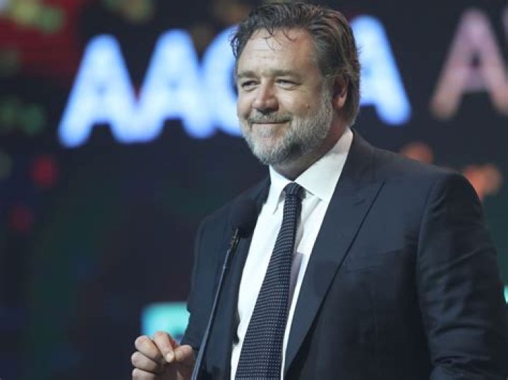 Russell Crowe Reflects On Tragic Ending To Gladiator – Ridley Scott Said There Was No Way He Could Live
