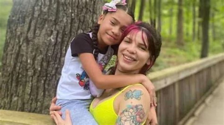 Safaree Is Improvising For His Abs Routine – Check Out What He’s Using In These Videos