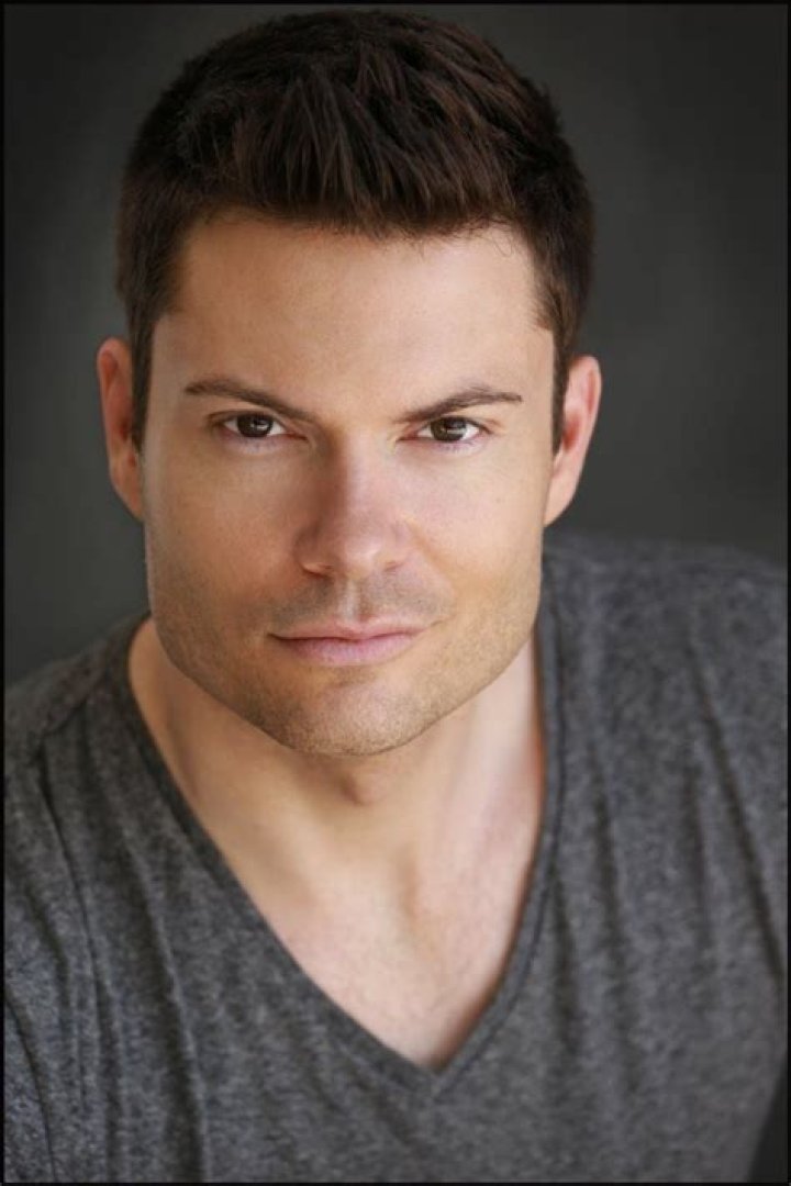 Sam Horrigan’s Biography: Relationships, Net Worth, Height. Gay?