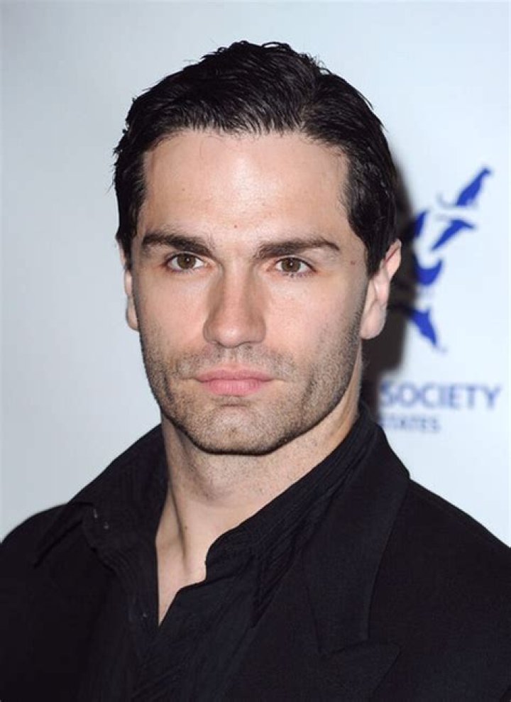 
Sam Witwer Height, Weight, Net Worth, Age, Birthday, Wikipedia, Who, Nationality, Biography 