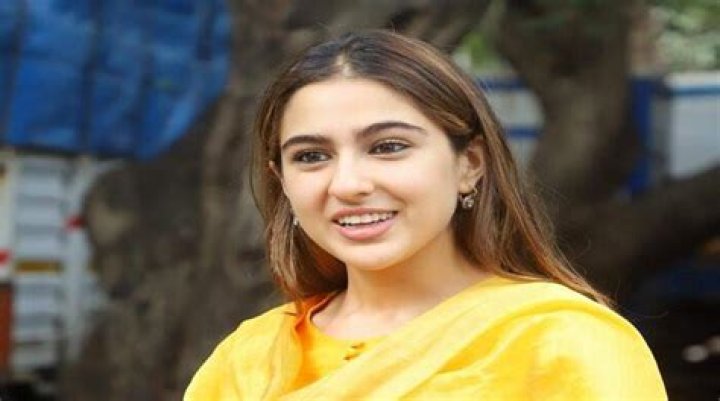 
Sara Ali Khan shares a sweet birthday post for Kareena Kapoor Khan 