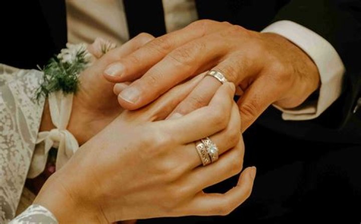 Sarah Hyland Might Just Get An Engagement Ring Sometime Soon Wells Adams Says