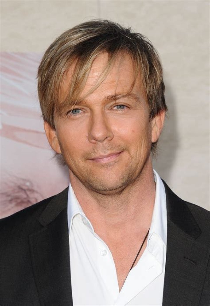 Sean Patrick Flanery Biography - Facts, Childhood, Family Life & Achievements