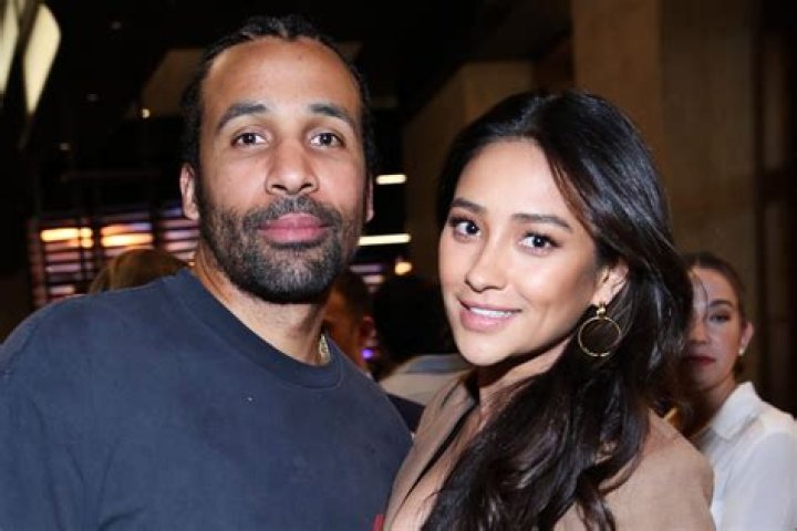 Shay Mitchell Doesn’t Want to Be Mrs. Matte Babel Just Yet, And Here’s Why