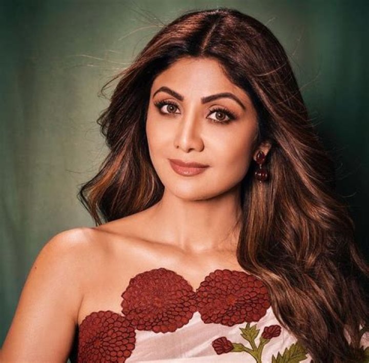 Shilpa Shetty Height, Weight, Net Worth, Age, Birthday, Wikipedia, Who, Instagram, Biography