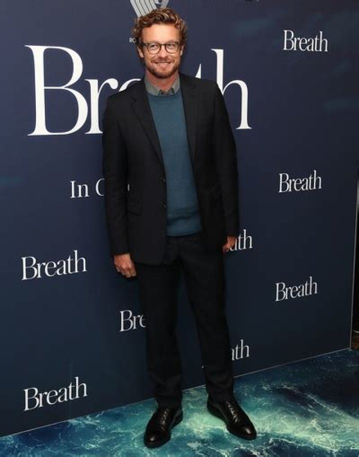 Simon Baker Height, Weight, Net Worth, Age, Birthday, Wikipedia, Who, Instagram, Biography
