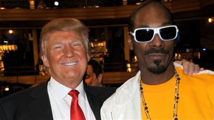 Snoop Dogg Says He ‘Can’t Stand To See This Punk’ Donald Trump ‘In Office One More Year’ – Promises To Vote For The First Time In His Life!