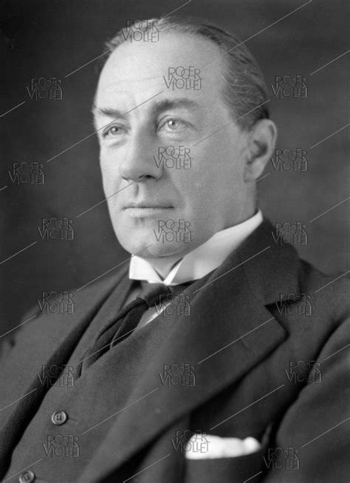 Stanley Baldwin Biography - Childhood, Life Achievements & Timeline